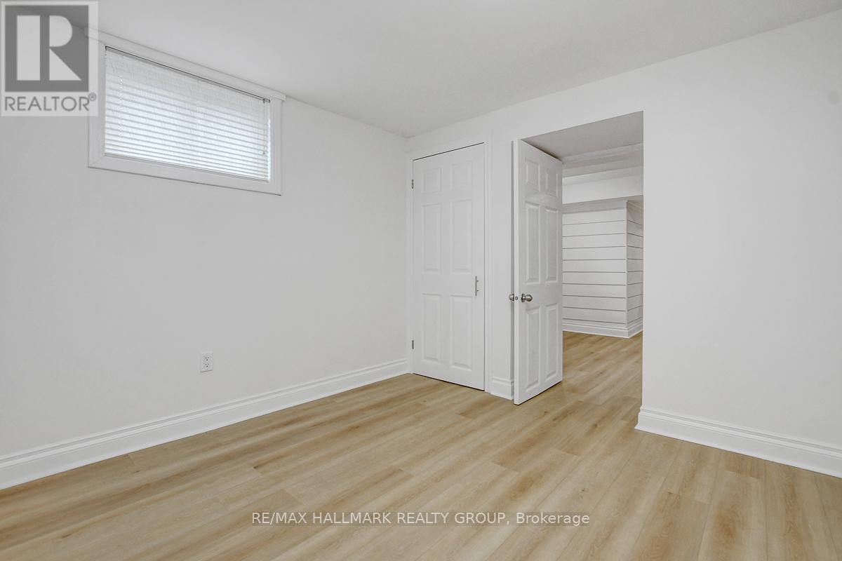 13 DUNHAM STREET - 28
