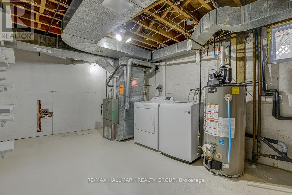 13 DUNHAM STREET - 32