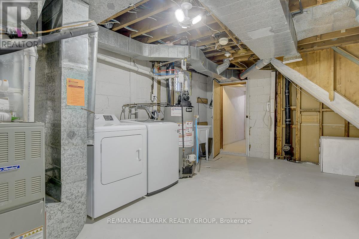 13 DUNHAM STREET - 33