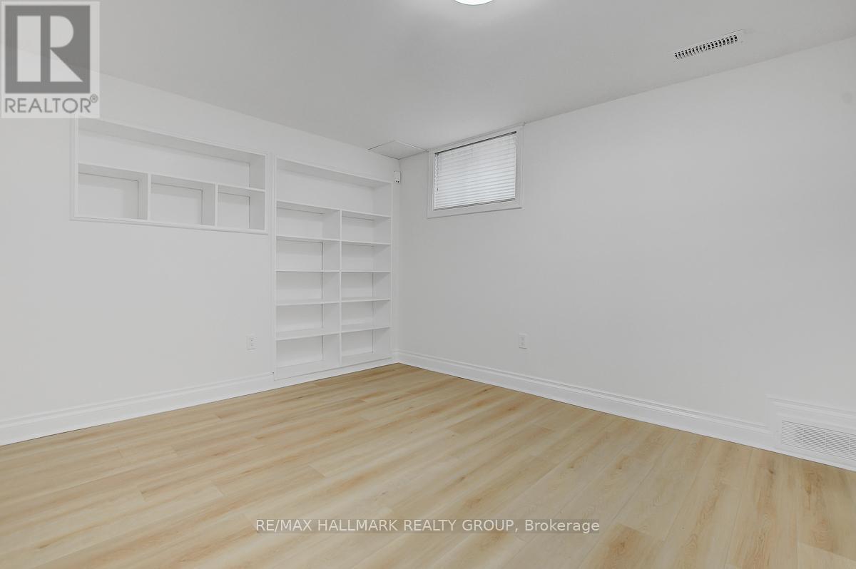 13 DUNHAM STREET - 29