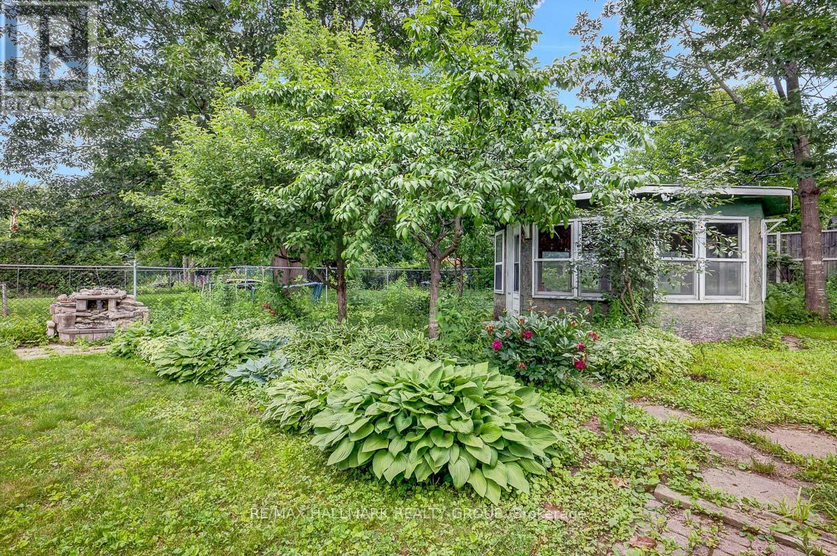 13 DUNHAM STREET - 47