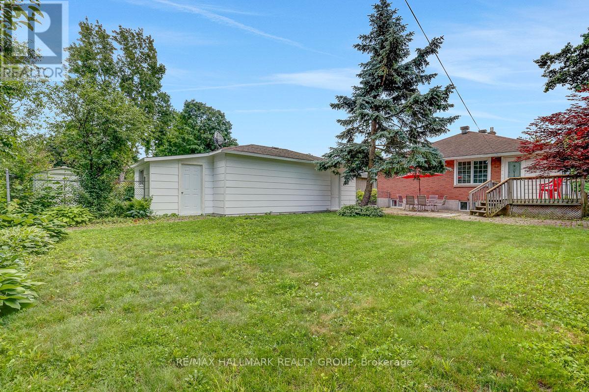 13 DUNHAM STREET - 44