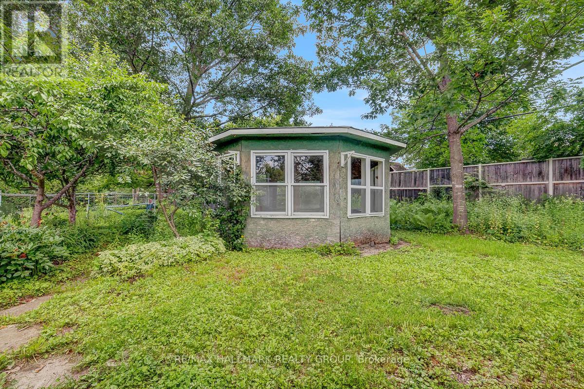 13 DUNHAM STREET - 48
