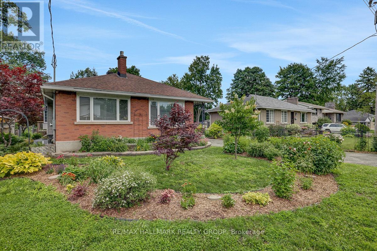 13 DUNHAM STREET - 50