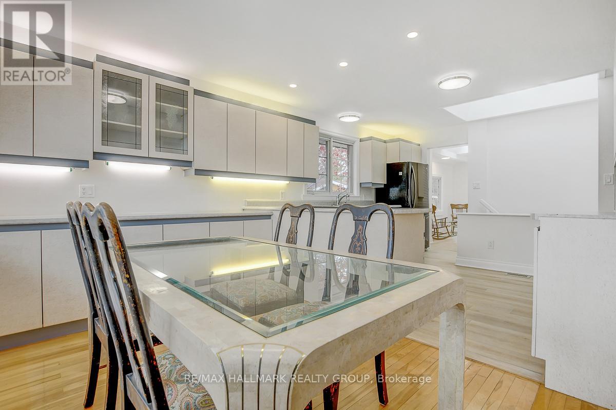 13 DUNHAM STREET - 8