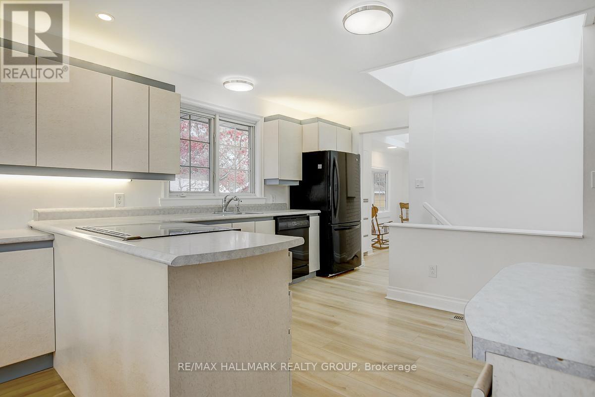 13 DUNHAM STREET - 9