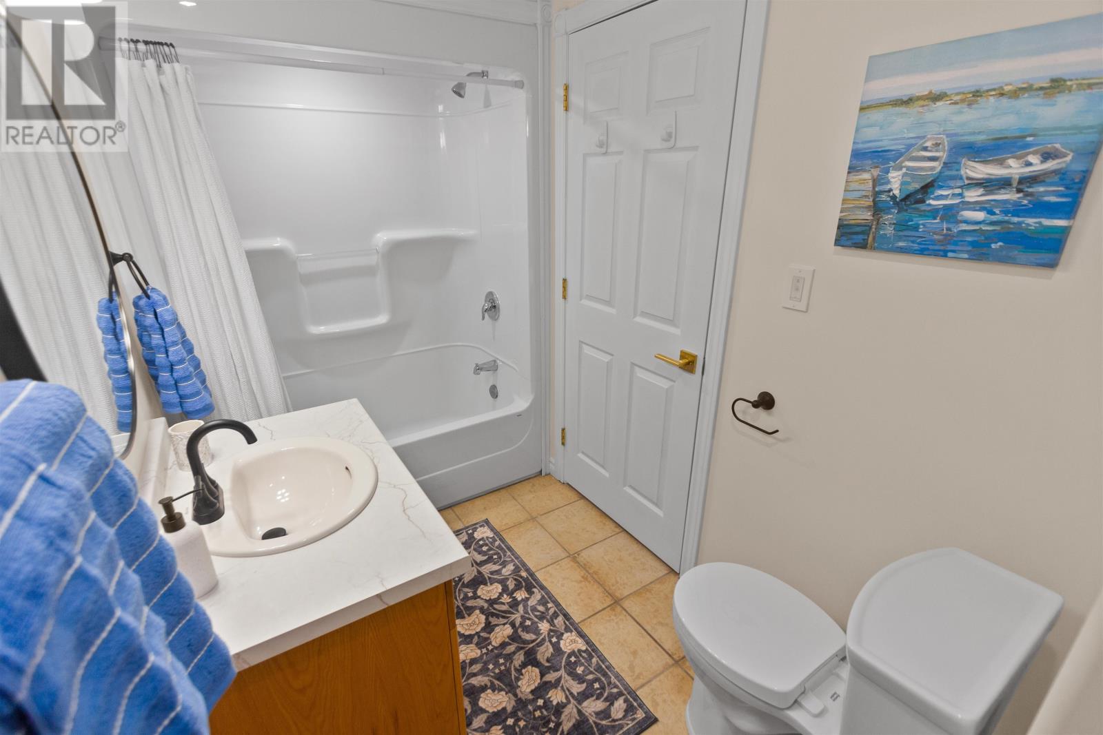 #3 17 Heatherway Drive - 11