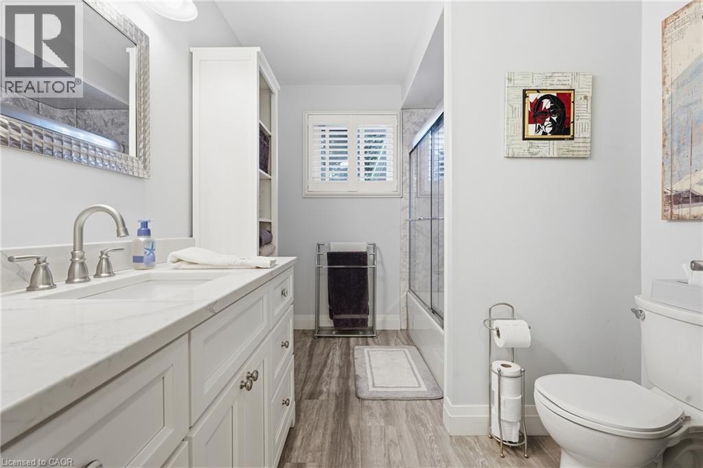 5 BRANT Street - 26