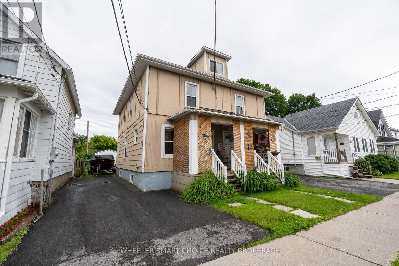 434-436 5TH STREET E - 1