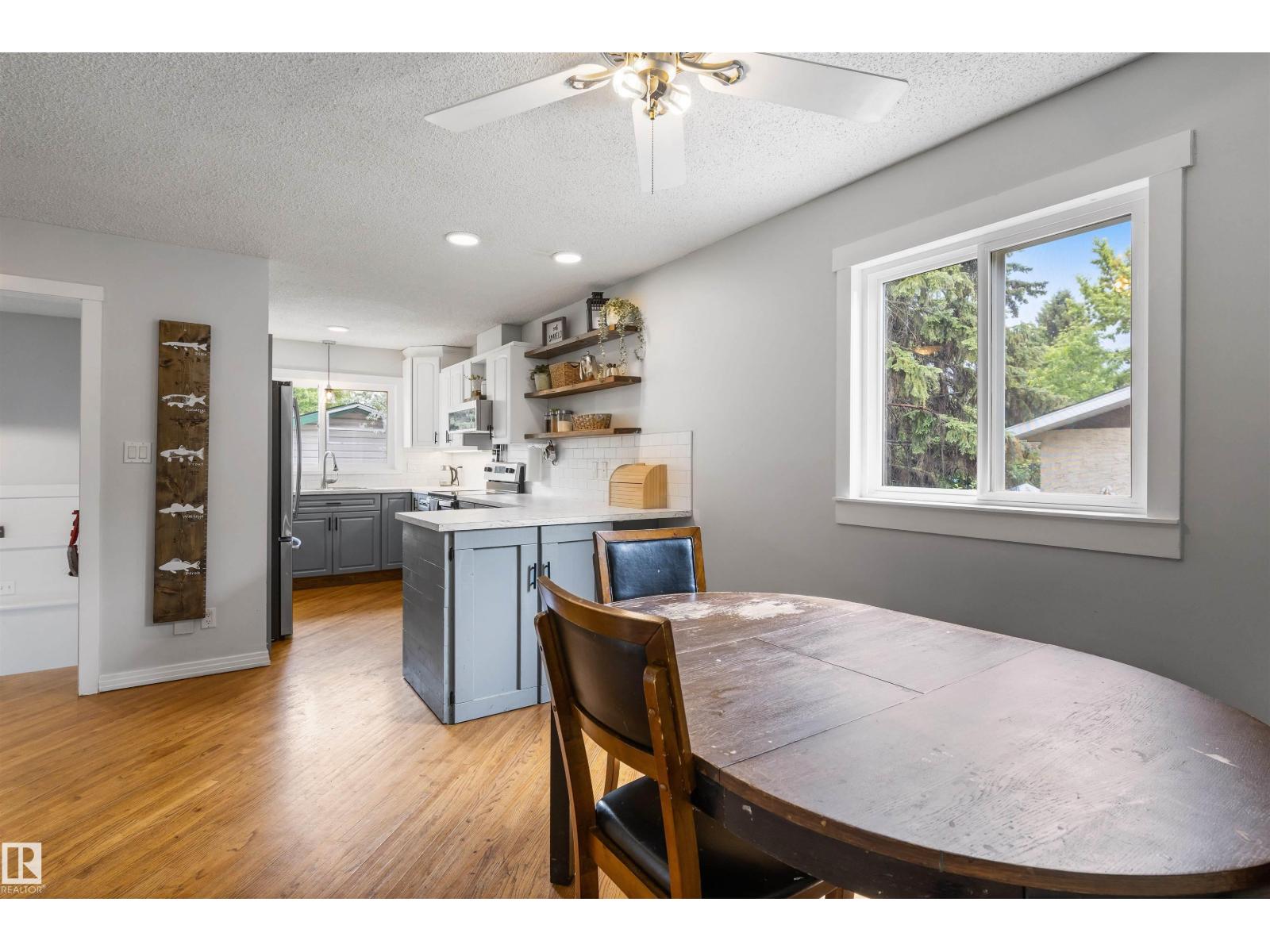43 LAYDON DR - 12