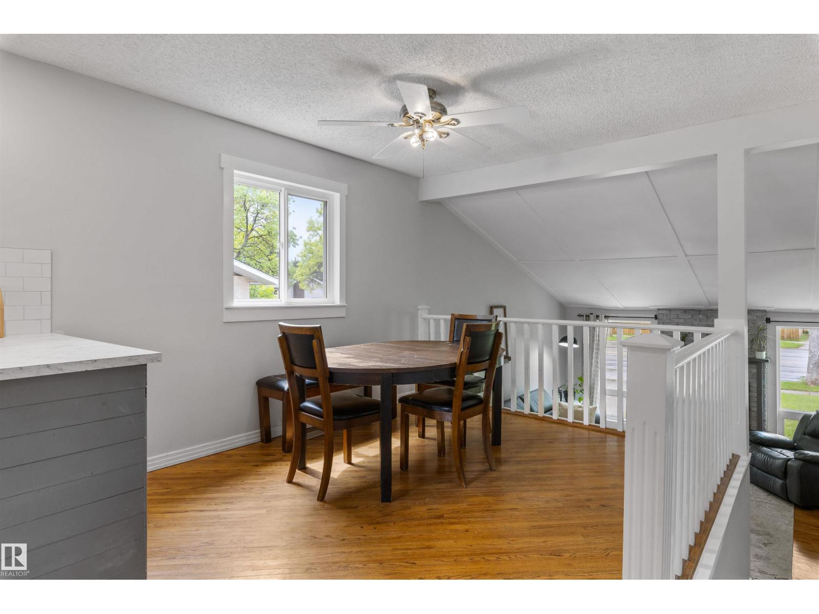 43 LAYDON DR - 11