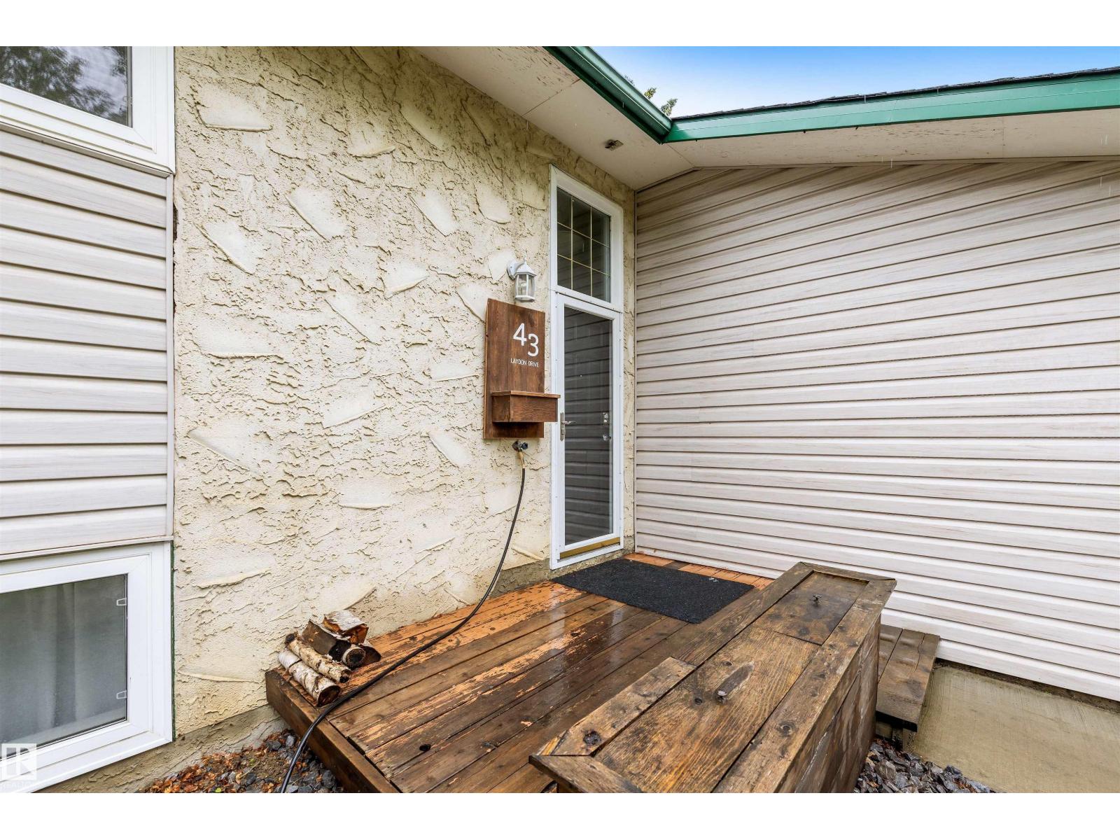43 LAYDON DR - 7