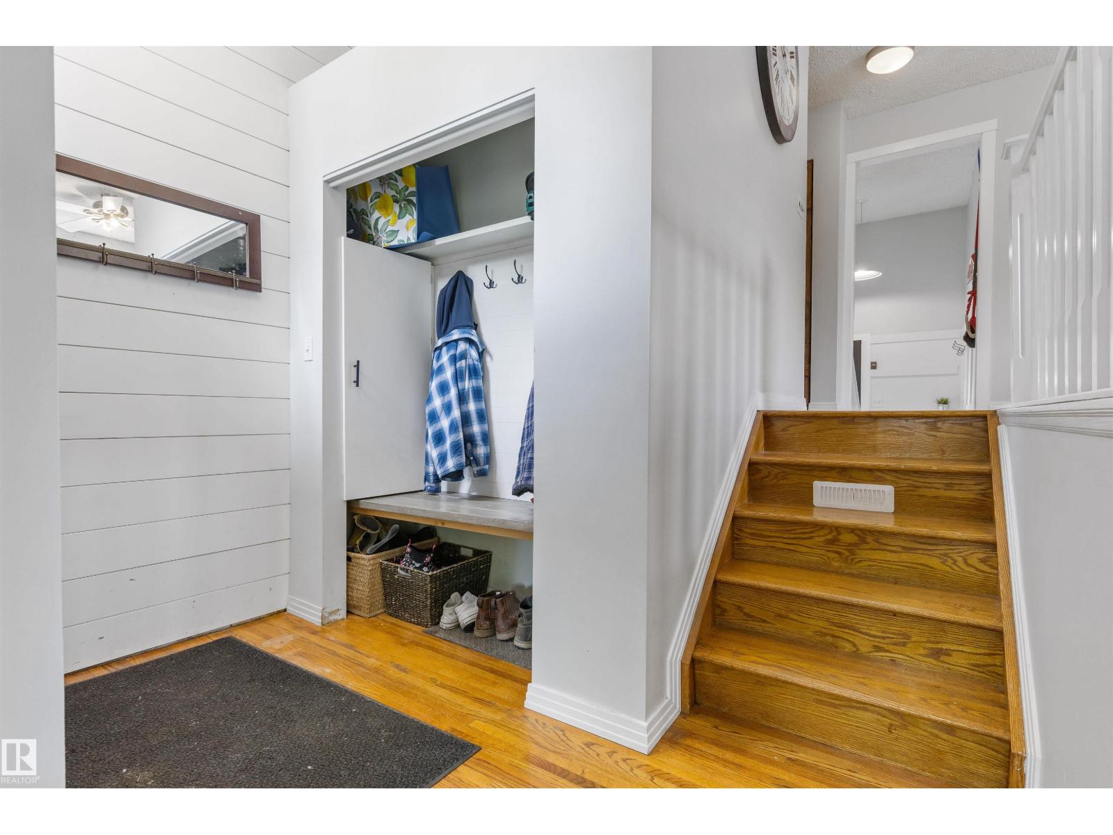 43 LAYDON DR - 10