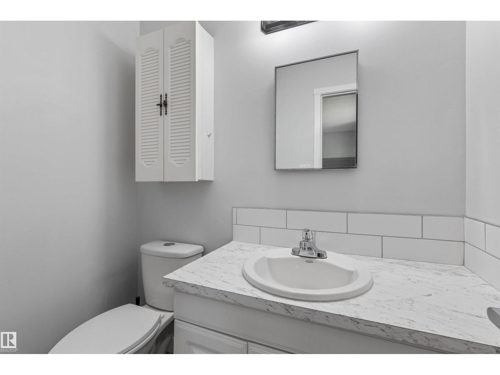 43 LAYDON DR - 21