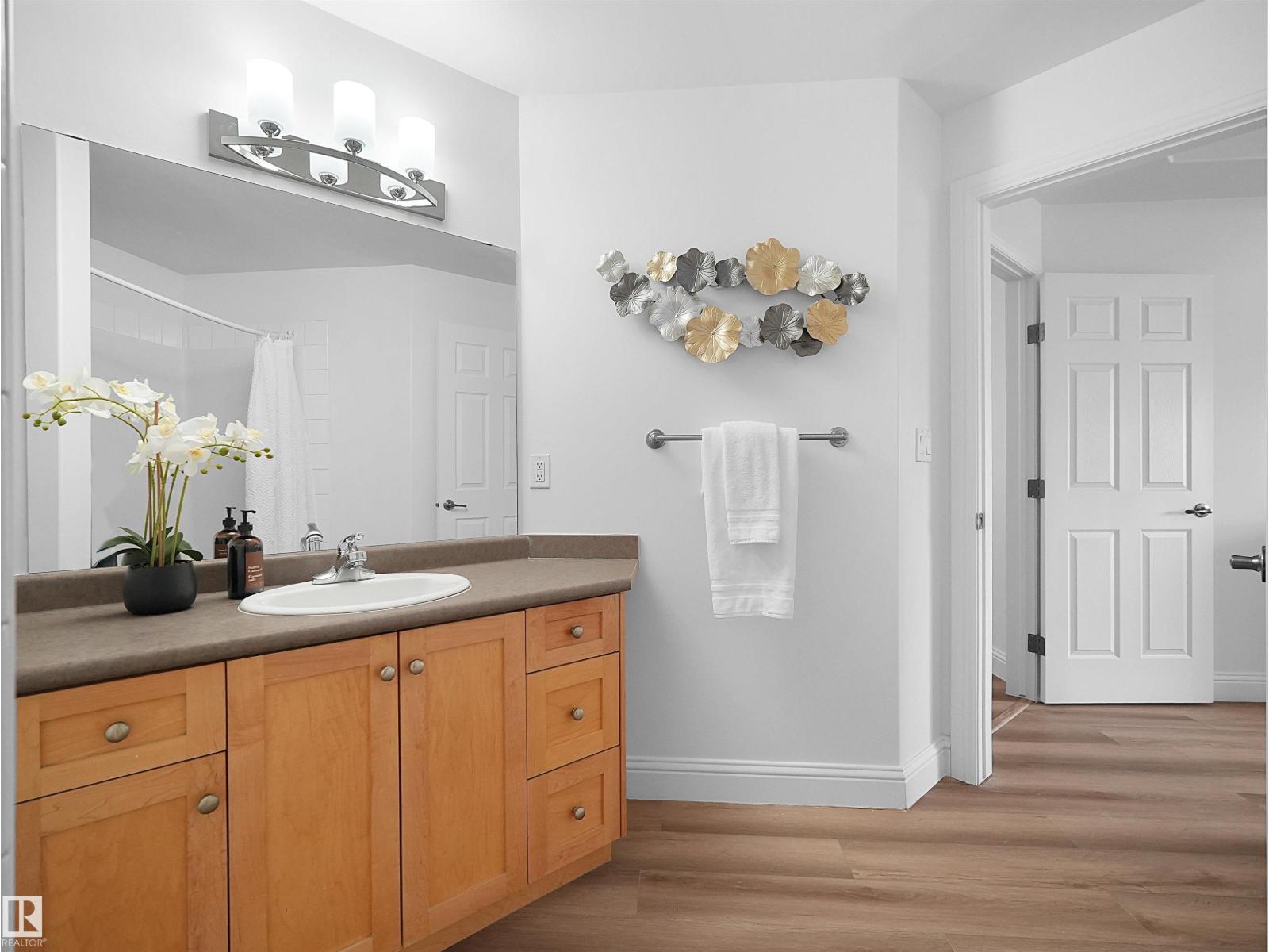 #104 14612 125 ST NW - 19