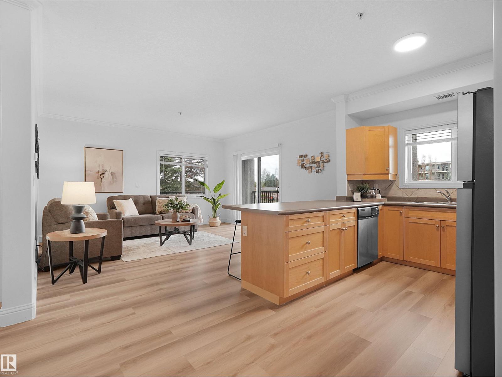 #104 14612 125 ST NW - 7