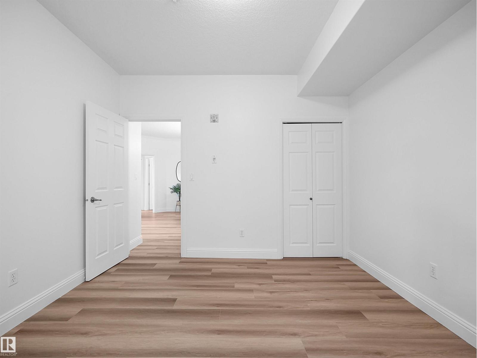 #104 14612 125 ST NW - 21