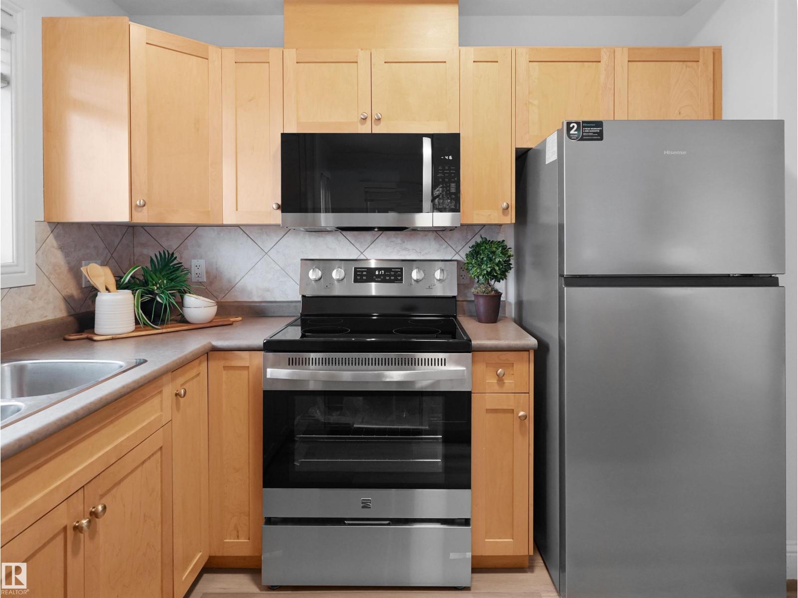 #104 14612 125 ST NW - 11