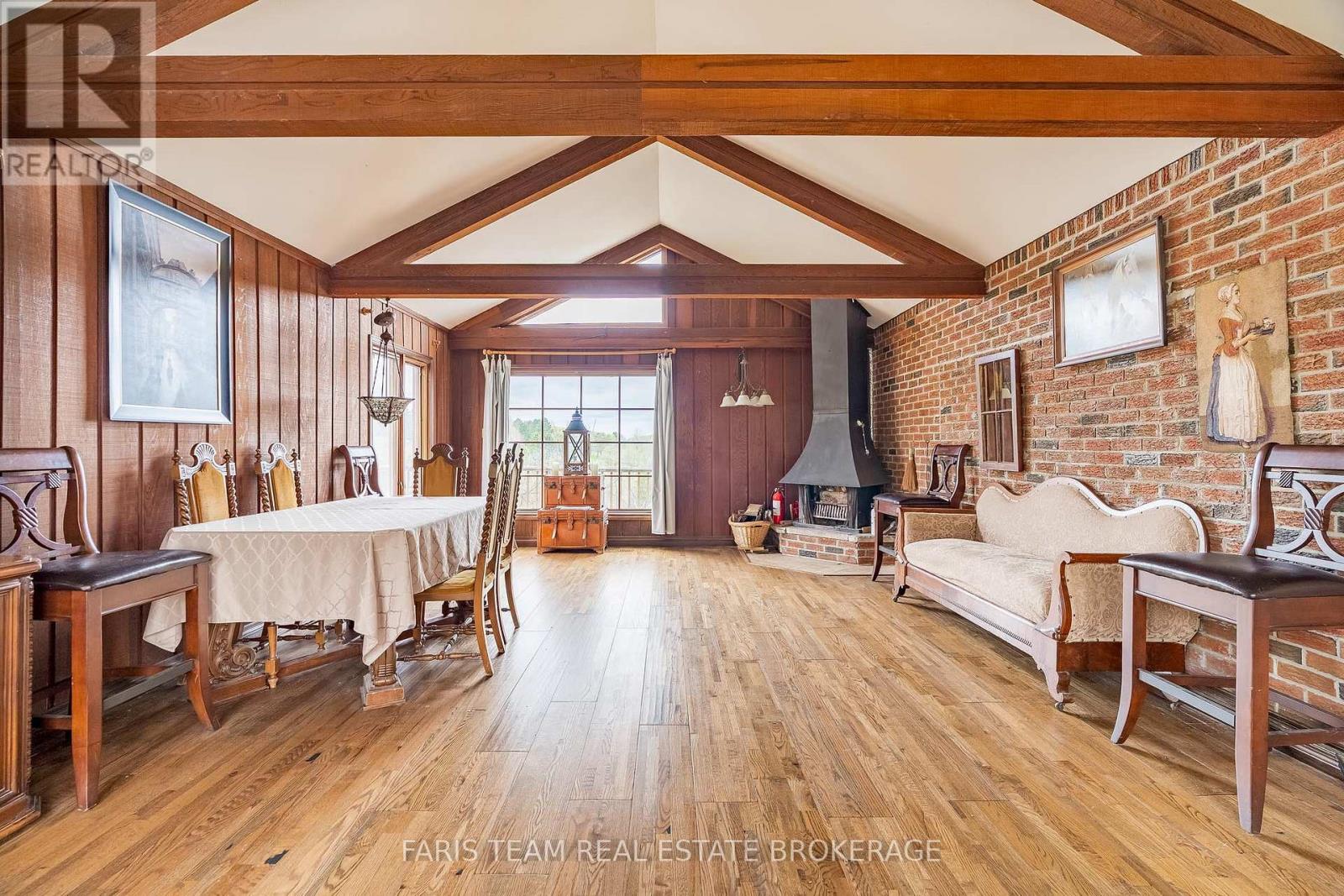 40 OLD CHURCH ROAD - 12