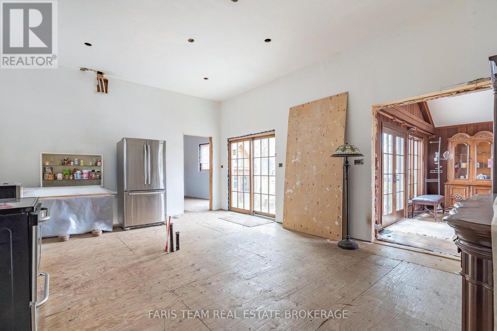 40 OLD CHURCH ROAD - 8