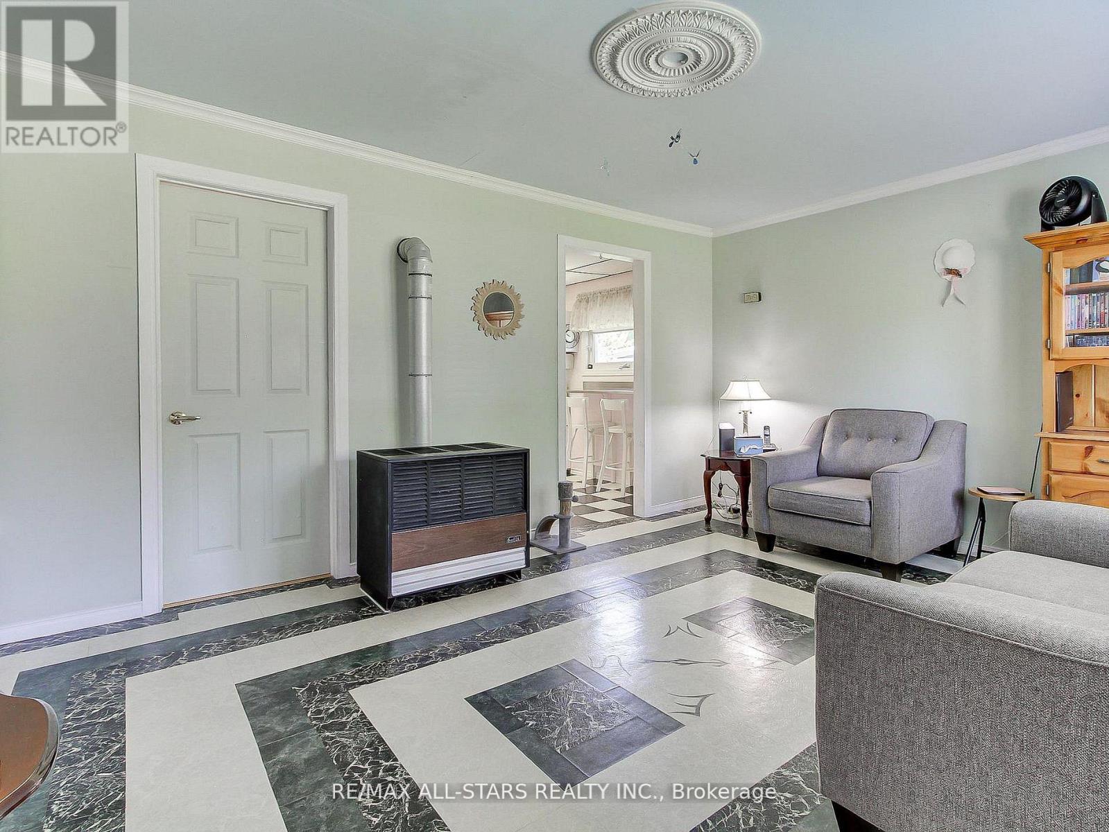 9 RIVERGLEN DRIVE - 6