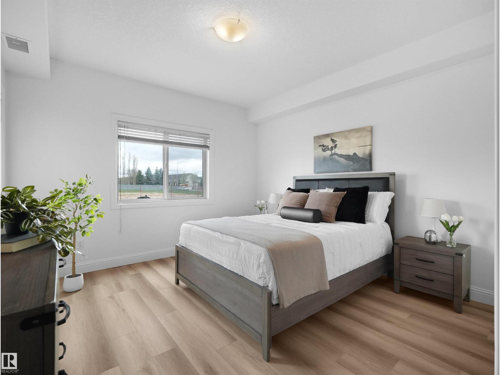 #104 14612 125 ST NW - 14