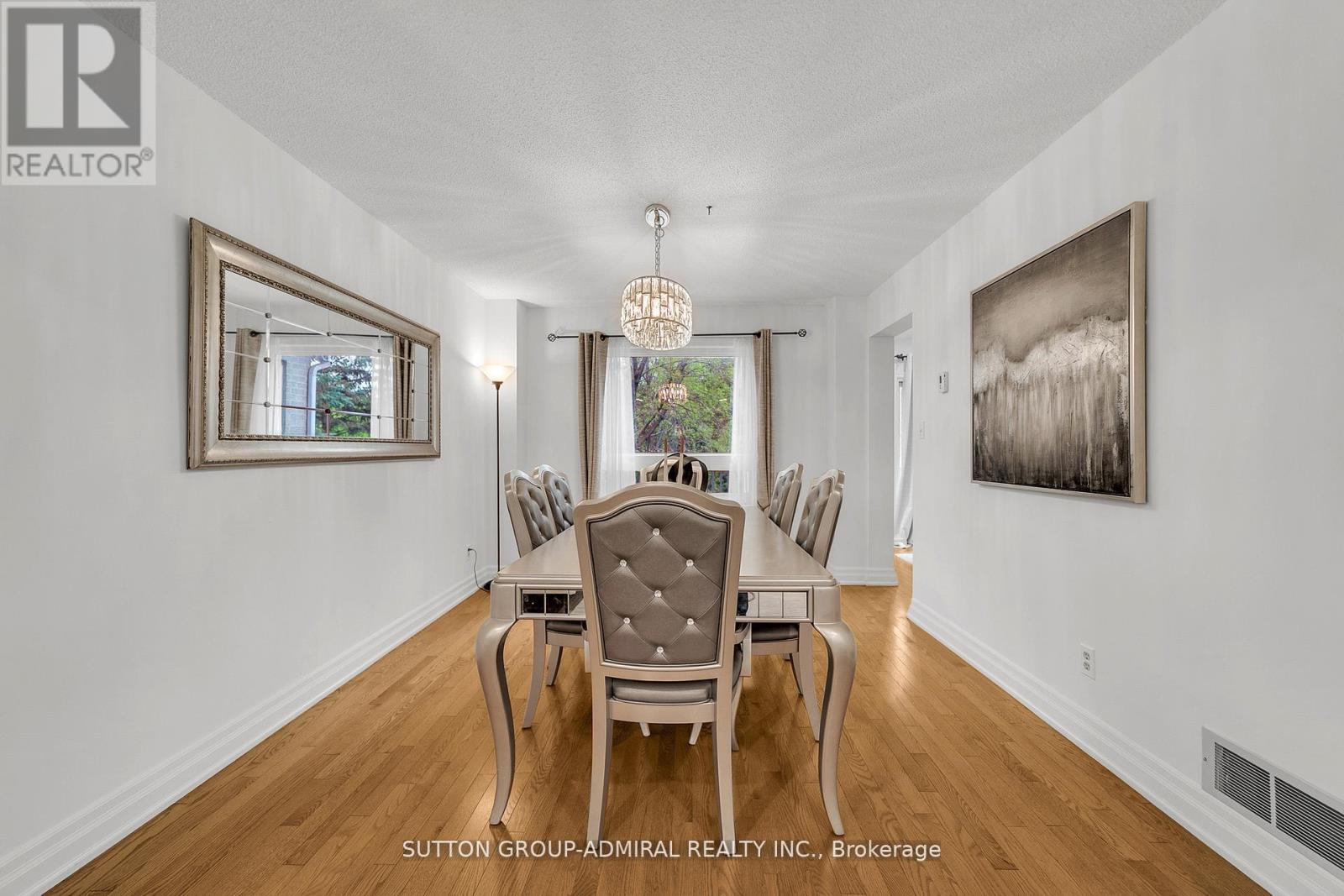 63 O'CONNOR CRESCENT - 11
