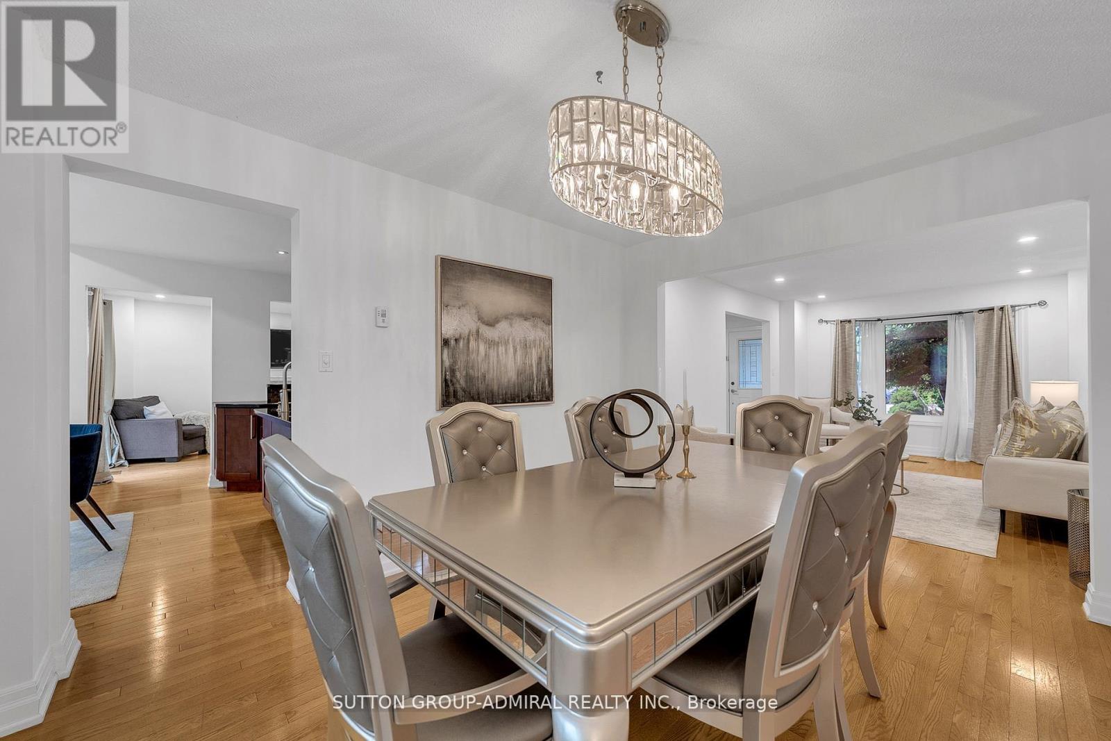 63 O'CONNOR CRESCENT - 12