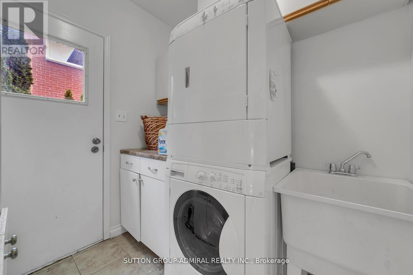 63 O'CONNOR CRESCENT - 22