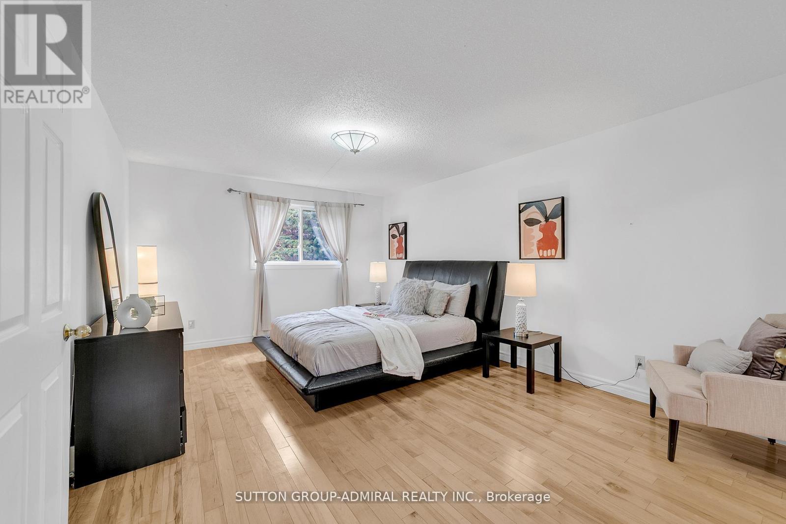 63 O'CONNOR CRESCENT - 25