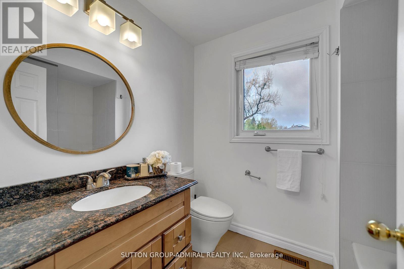 63 O'CONNOR CRESCENT - 28