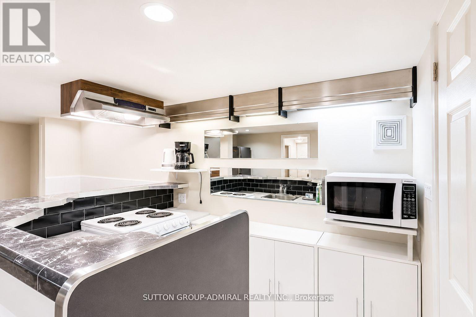 63 O'CONNOR CRESCENT - 38