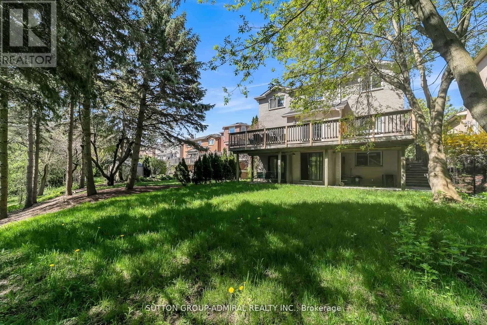 63 O'CONNOR CRESCENT - 40