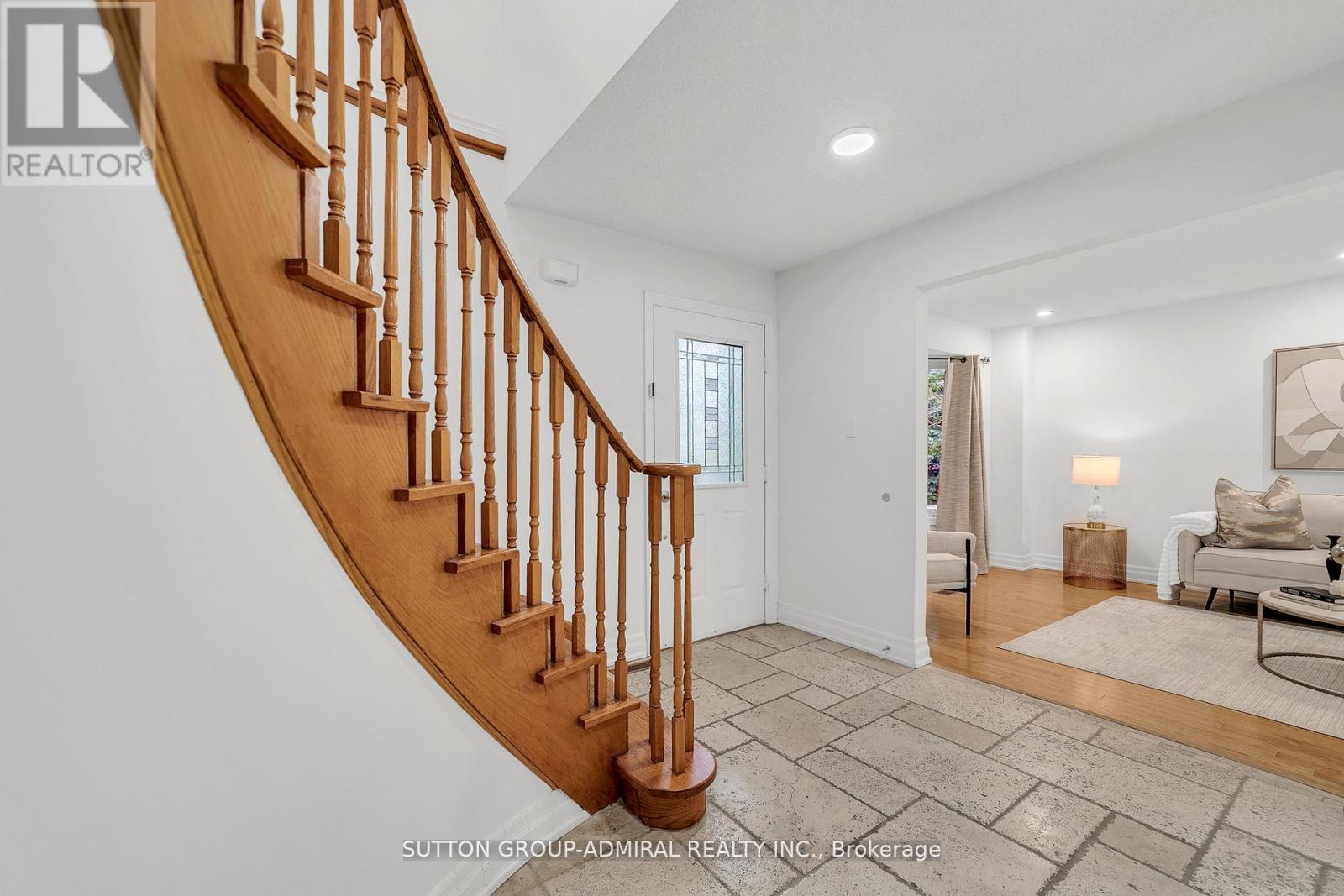63 O'CONNOR CRESCENT - 9
