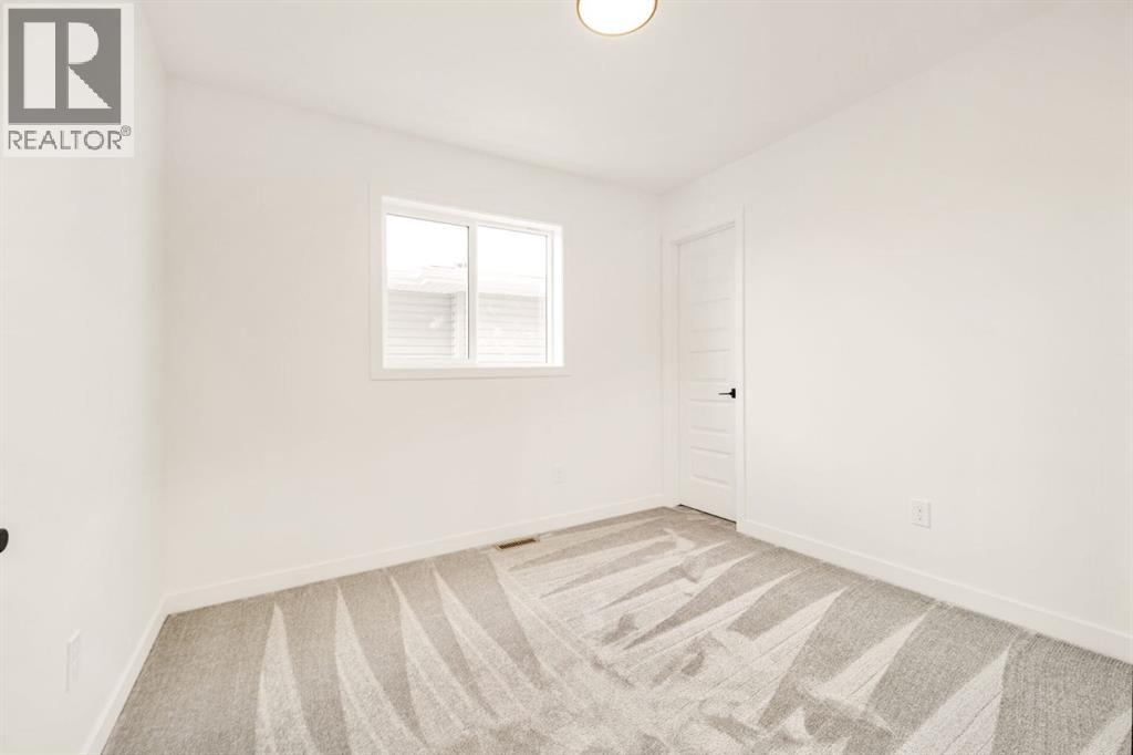 2504 43 Street S - 10