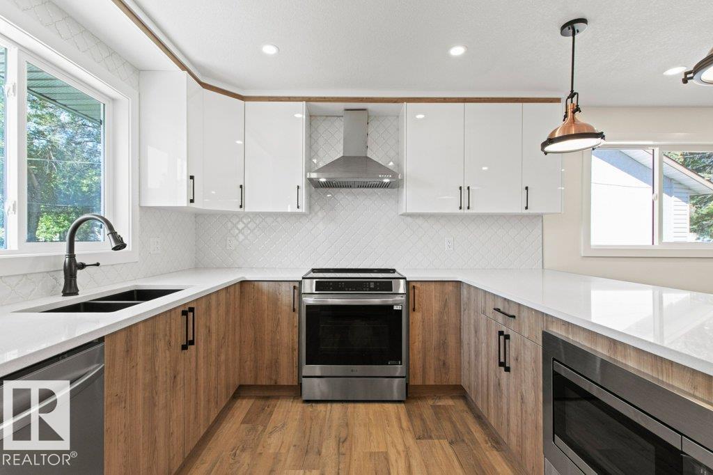 16203 88 AV NW - 10