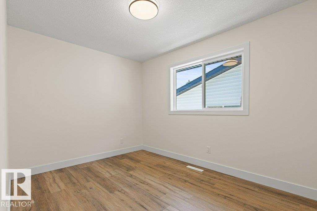 16203 88 AV NW - 23