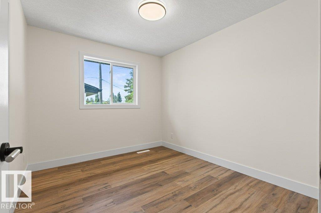 16203 88 AV NW - 25