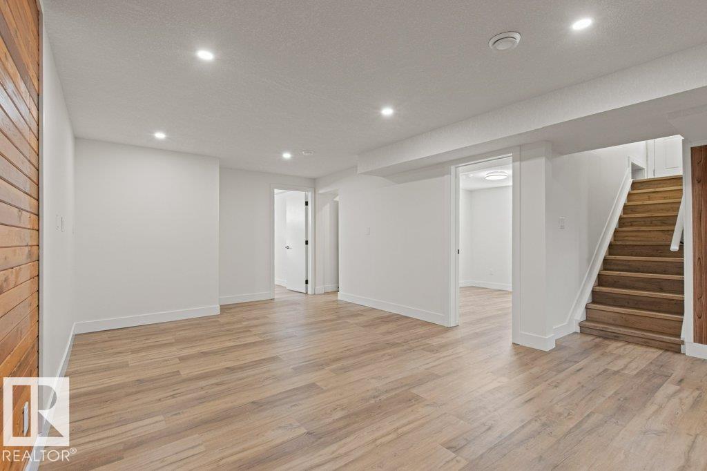 16203 88 AV NW - 28