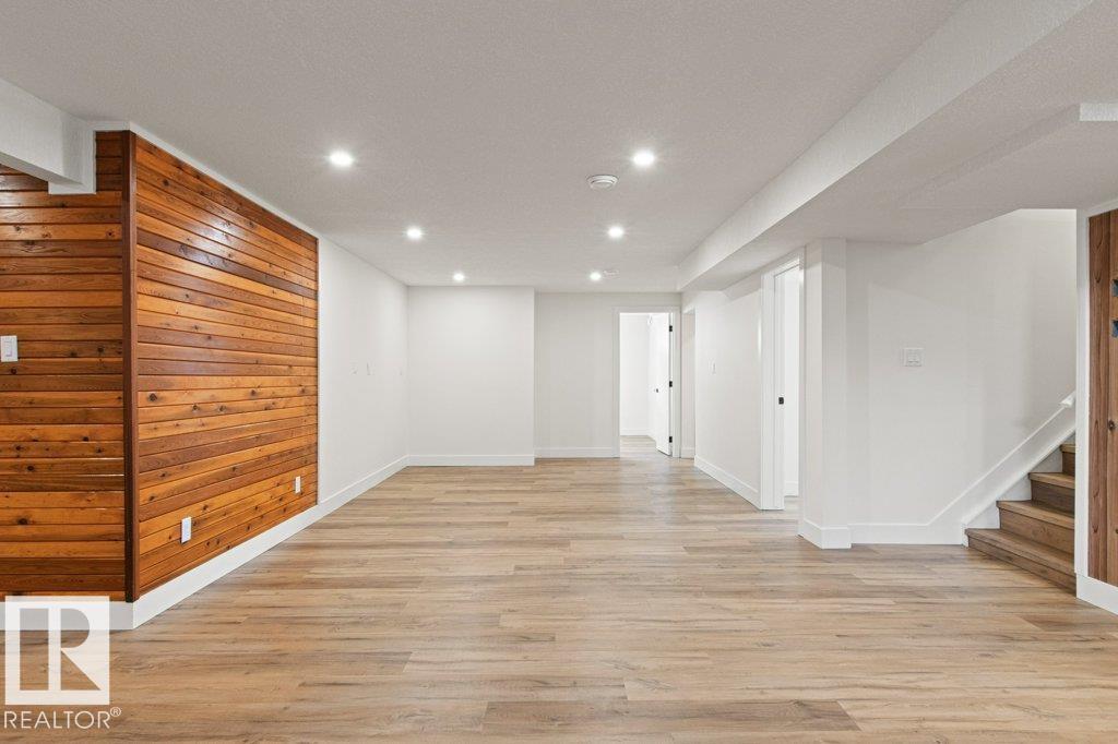 16203 88 AV NW - 29