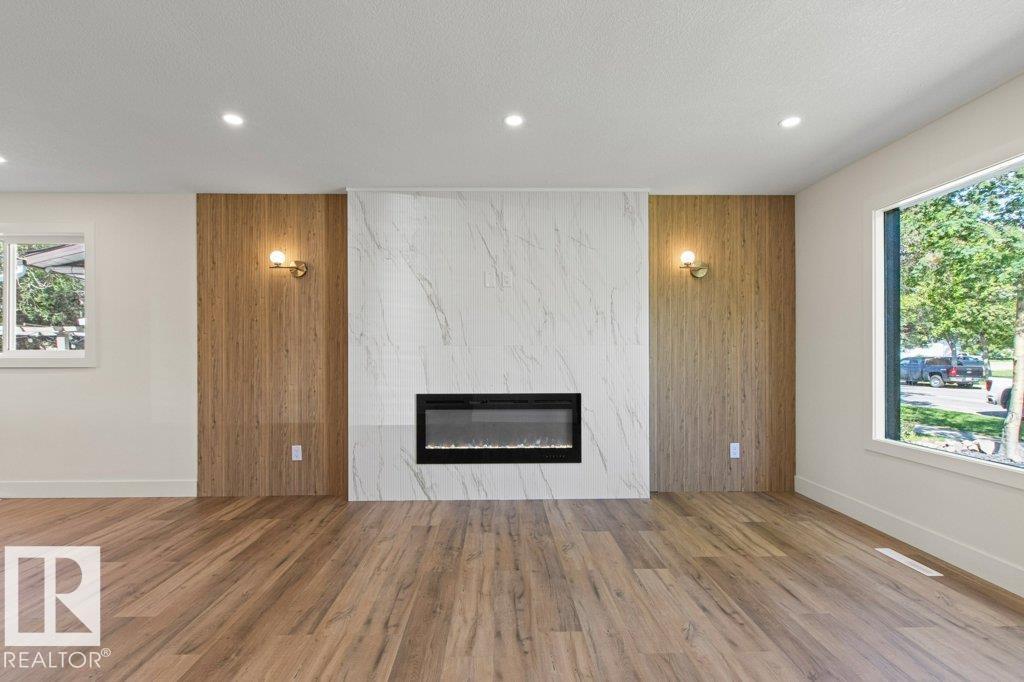 16203 88 AV NW - 3