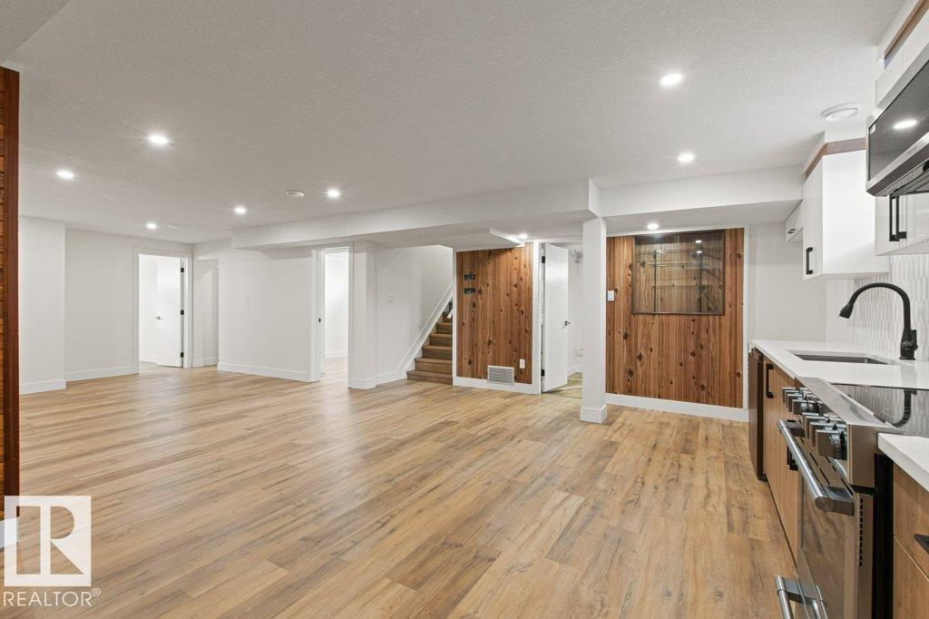 16203 88 AV NW - 30