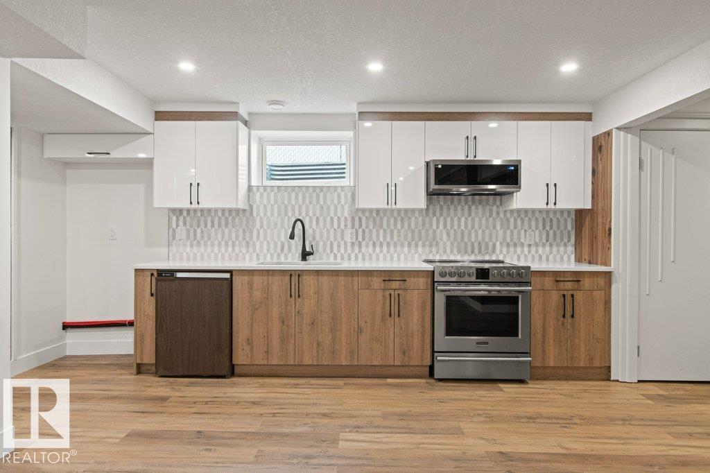 16203 88 AV NW - 31