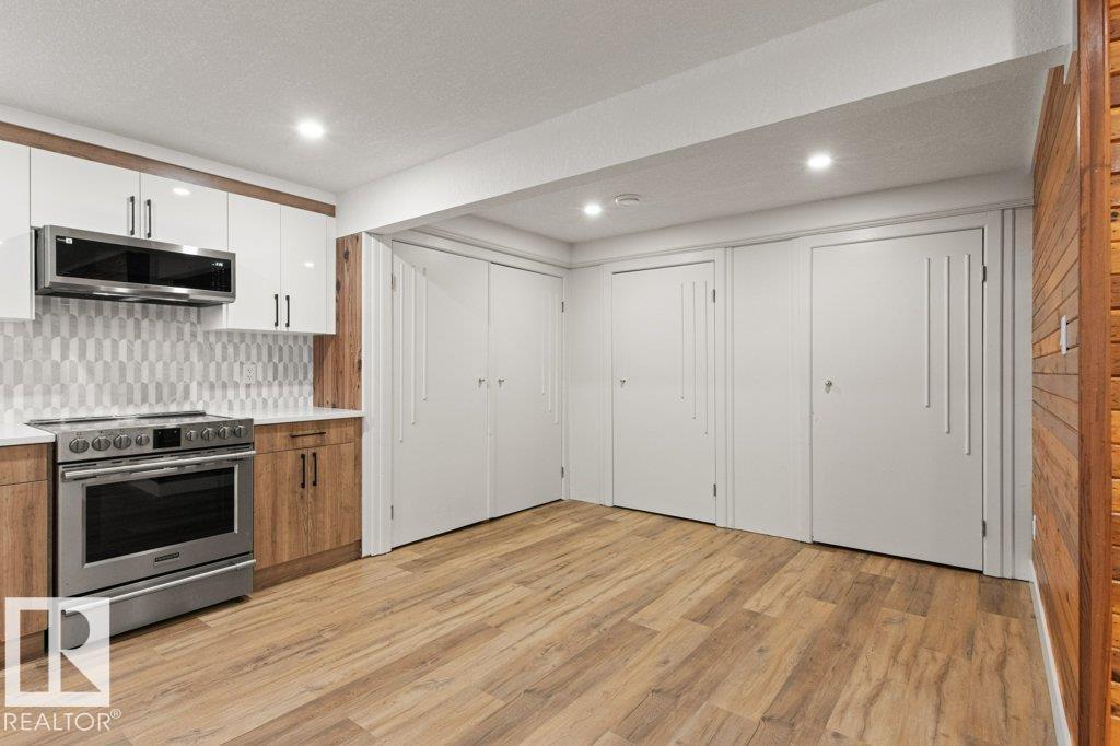 16203 88 AV NW - 34