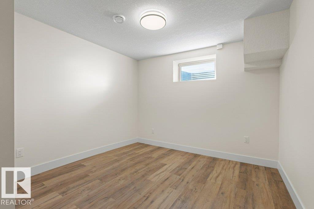 16203 88 AV NW - 40