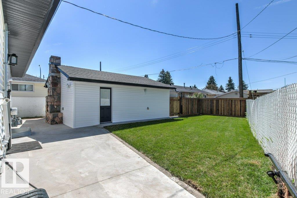 16203 88 AV NW - 45
