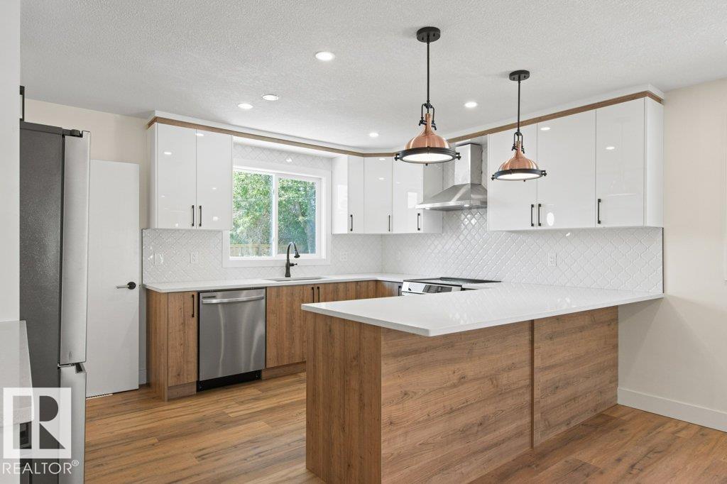 16203 88 AV NW - 9