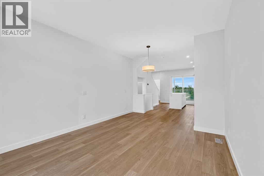 8554 19 Avenue SE — photo 25