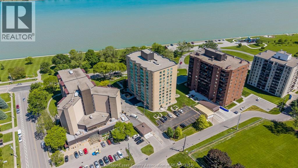 #607 3601 RIVERSIDE DRIVE East - 2