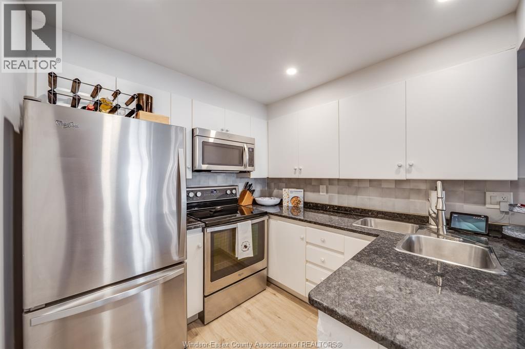 #607 3601 RIVERSIDE DRIVE East - 20